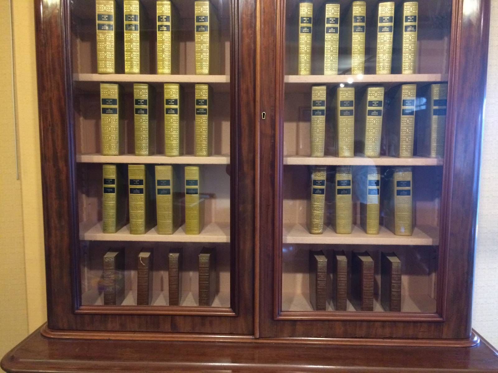 vends bibliotheque anglaise acajou en France