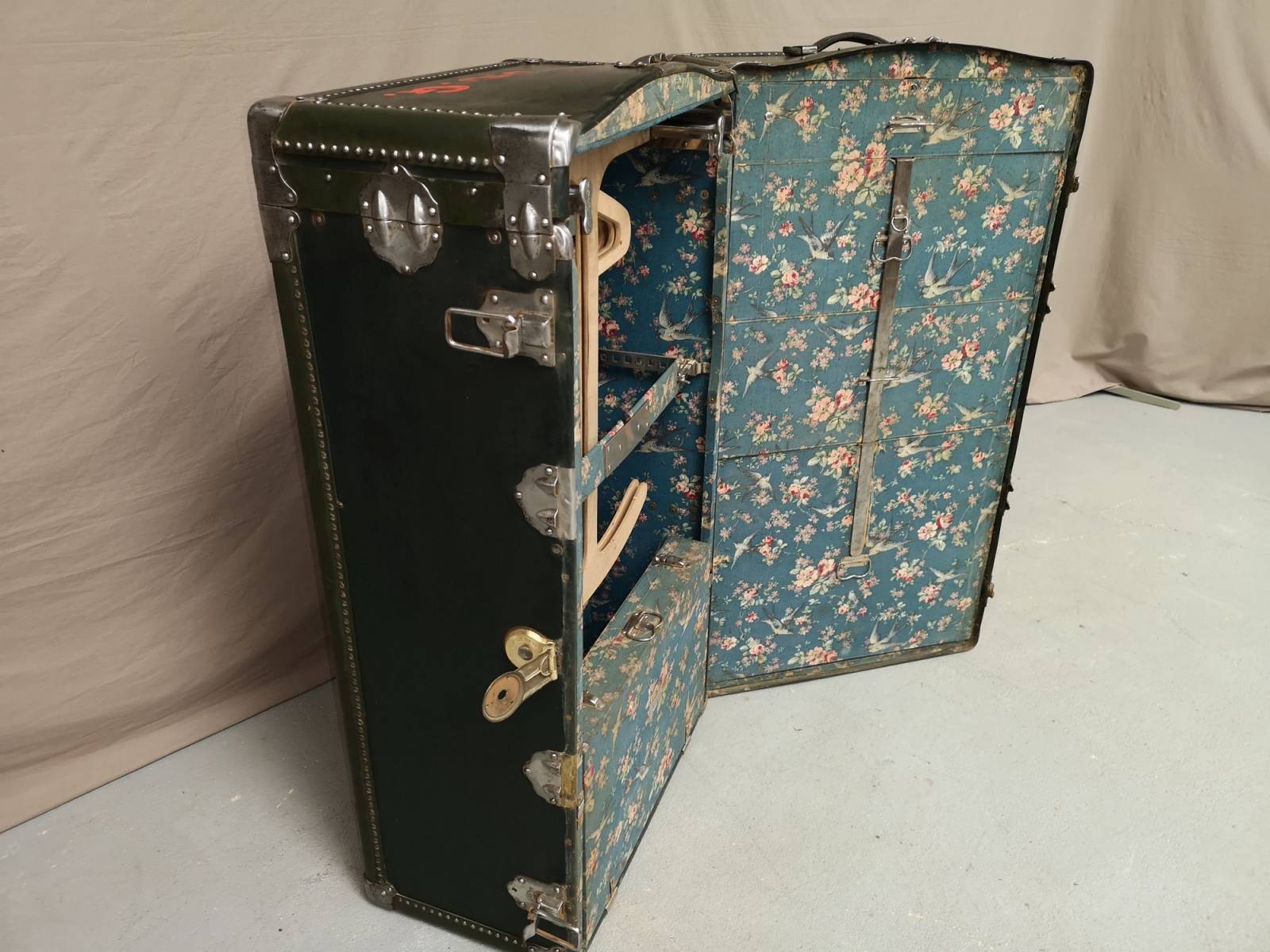 achat valise ancienne vinatge cuir à Paris