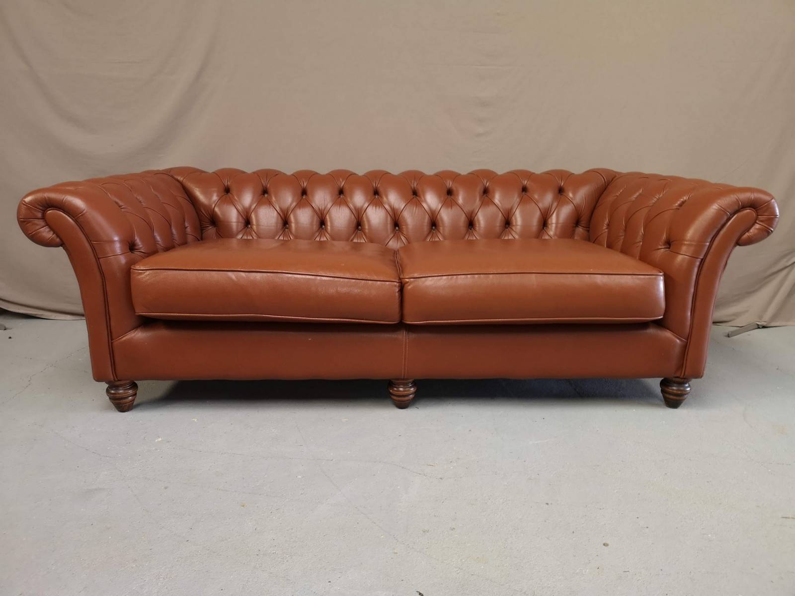 commander en ligne canape chesterfield vintage à Paris