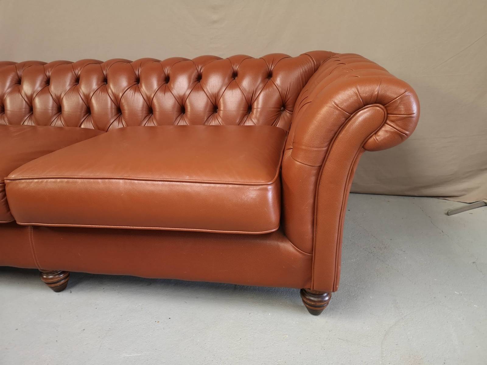 acheter canape chesterfield cuir marron à Paris