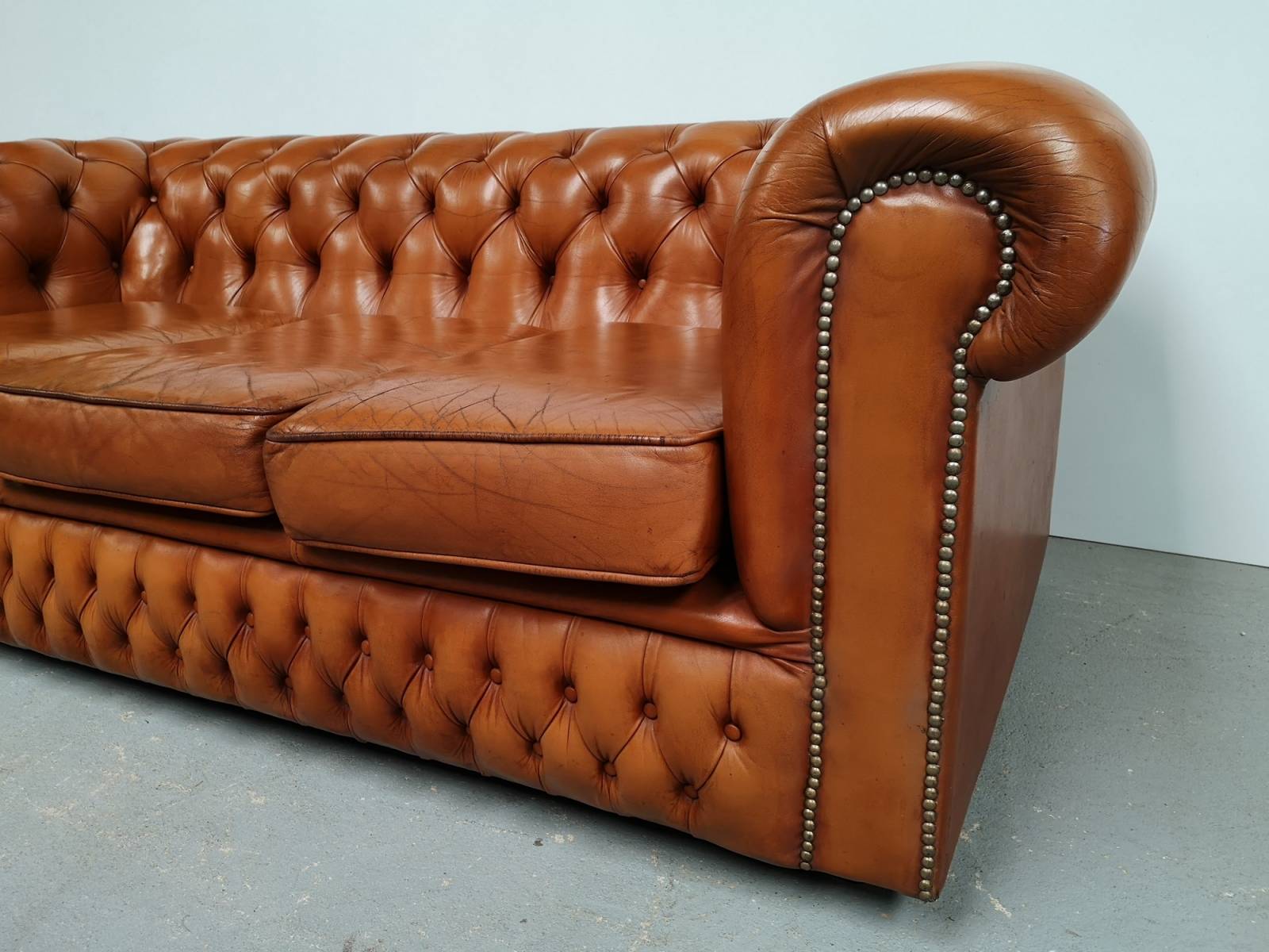 acheter en ligne canapé chesterfield cuir marron claire occasion pas cher à Bordeaux