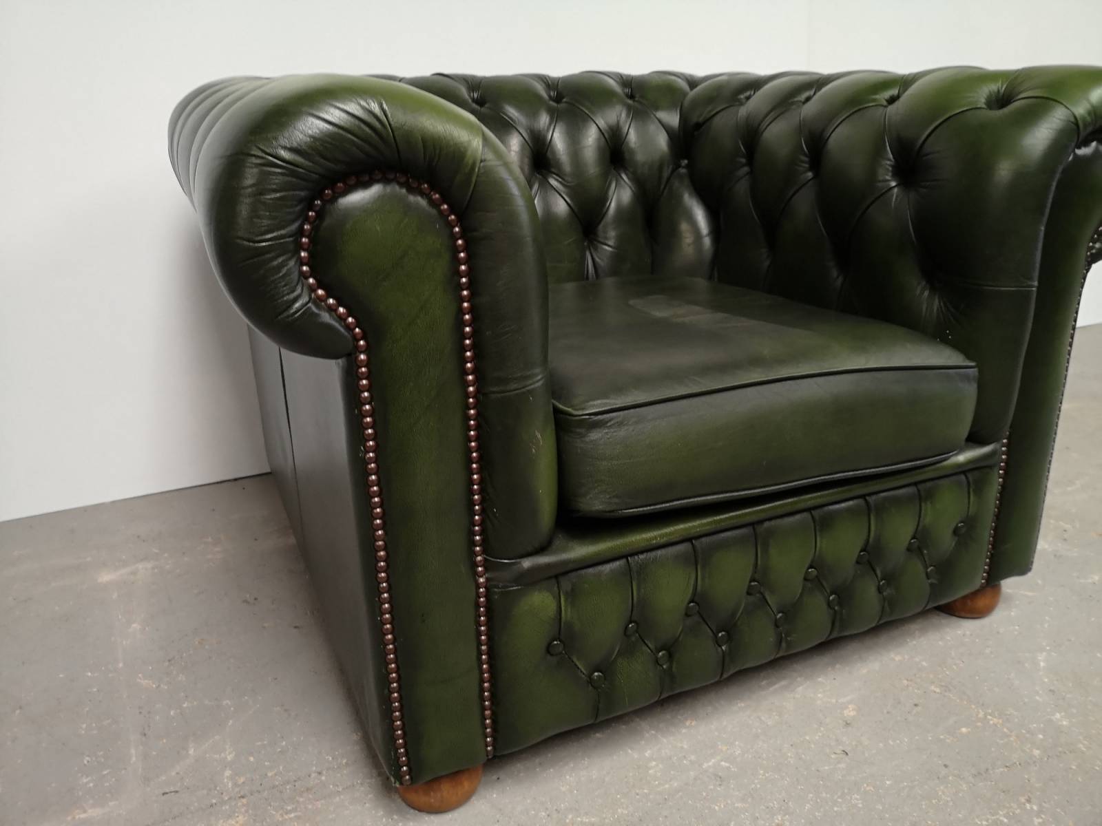trouver fauteuil chesterfield cuir vert seconde main proche Paris