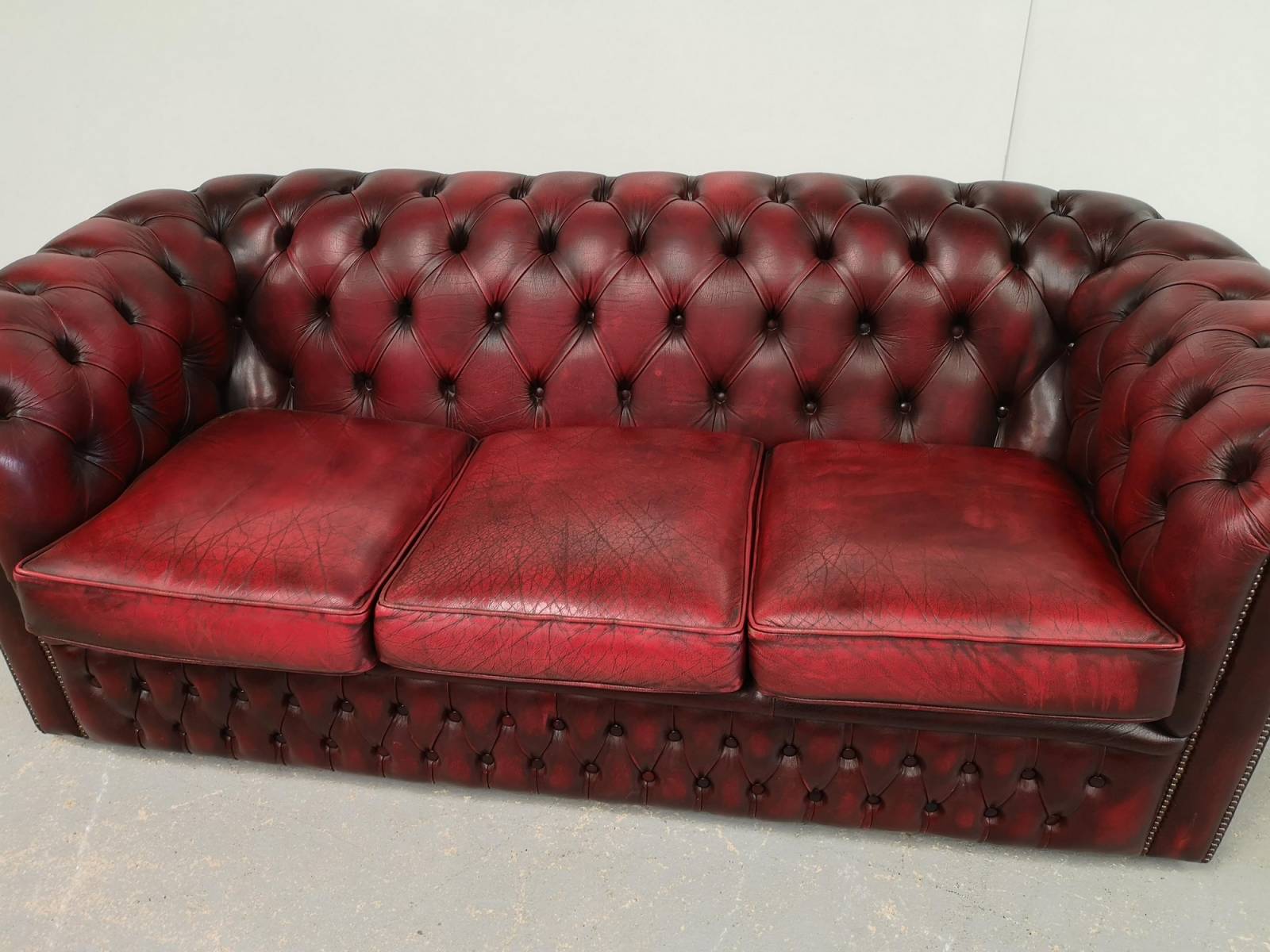 achat canapé chesterfield cuir vieilli trois places occasion pas cher à Marseille