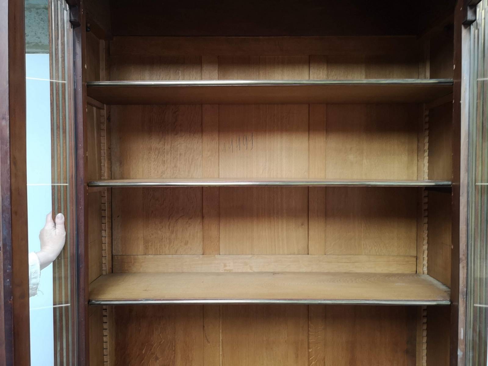 vends bibliothèque acajou deux portes à Le Mans