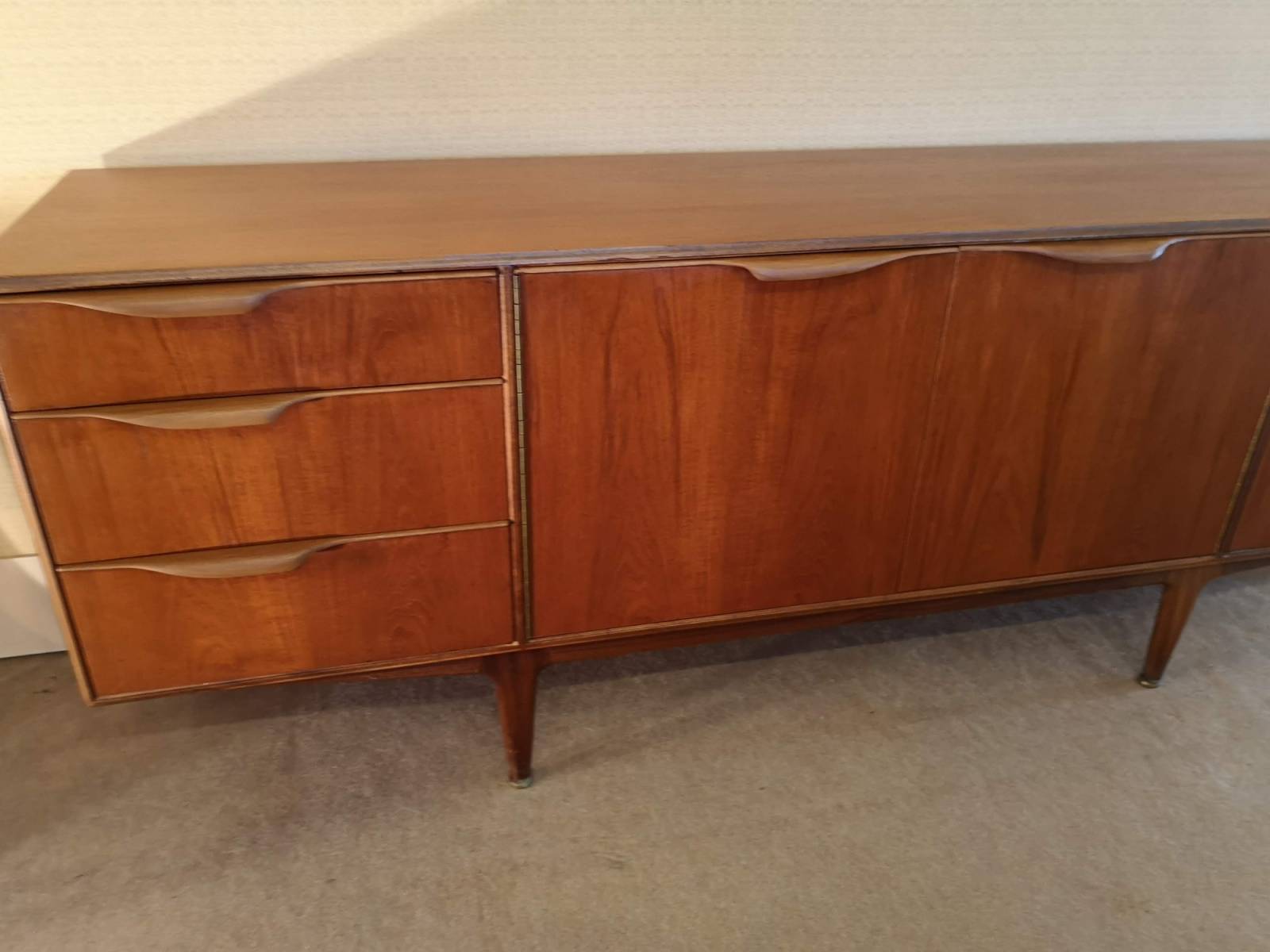 se faire livrer enfilade style scandinave deuxième main à Paris