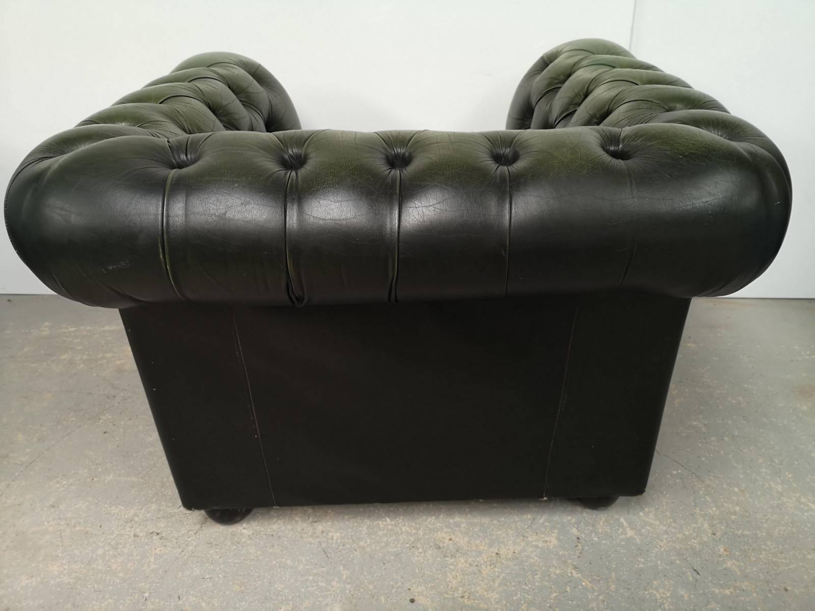 achat fauteuil chesterfield cuir vert vintage bon état proche Paris