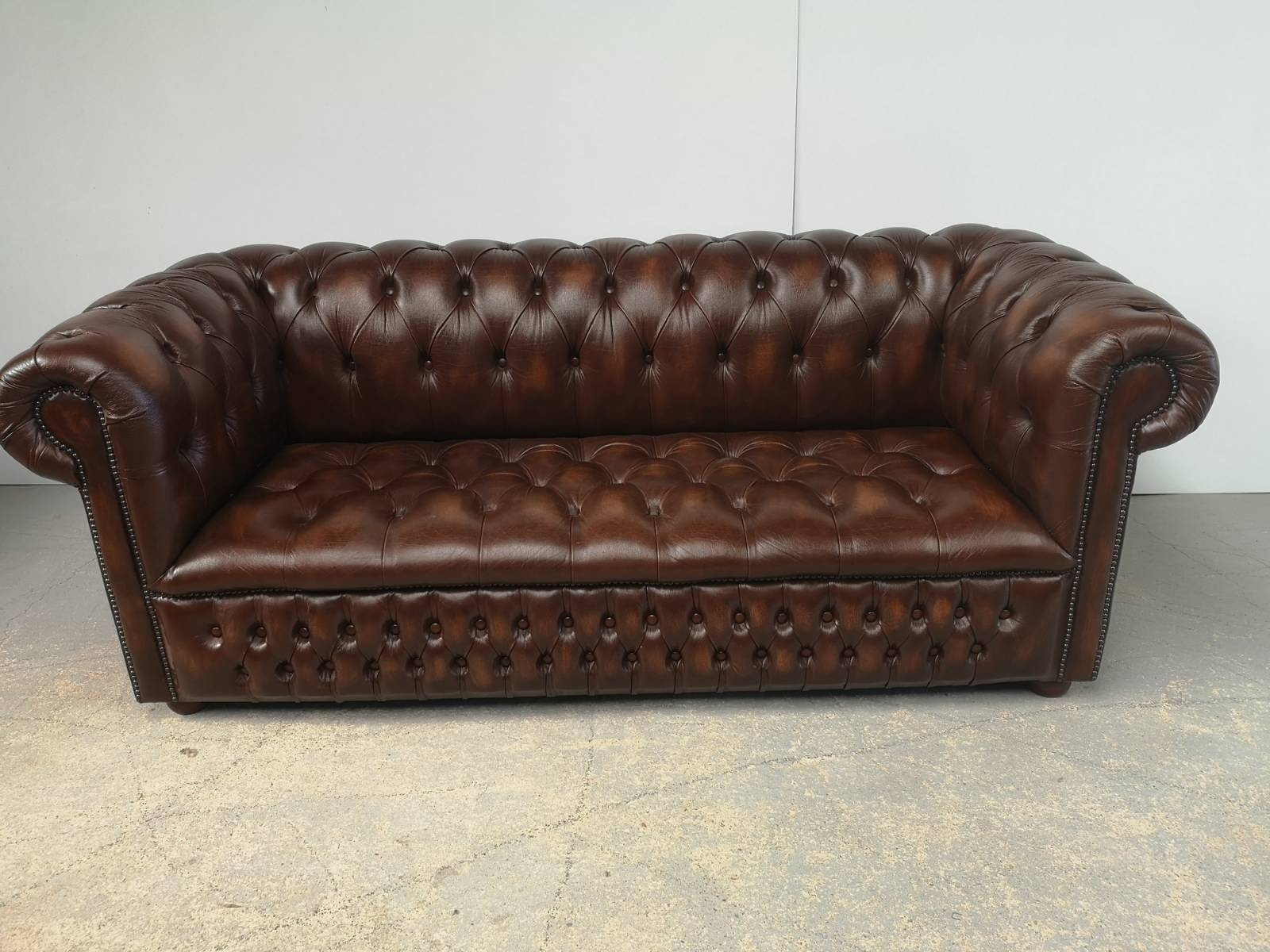 acheter canapé chesterfield cuir marron trois places seconde main proche Lyon