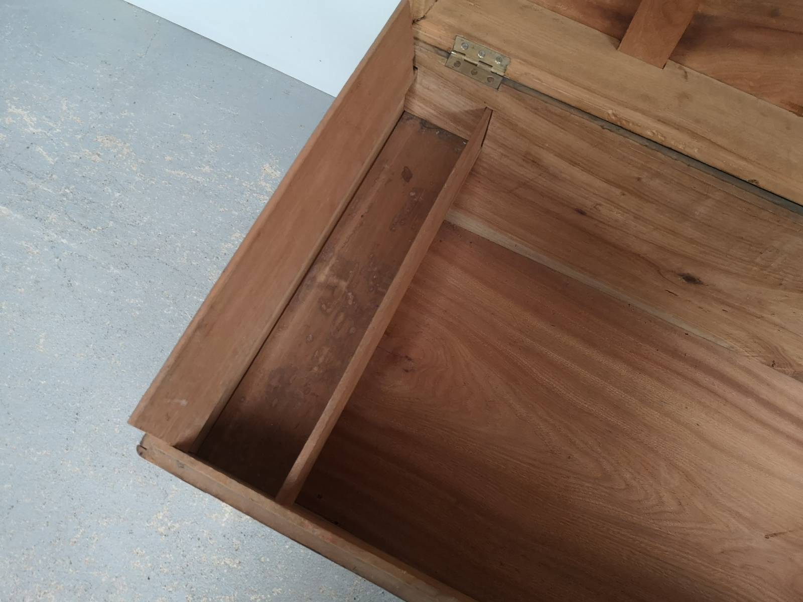 Vente coffres marin anciens bon état à Brest