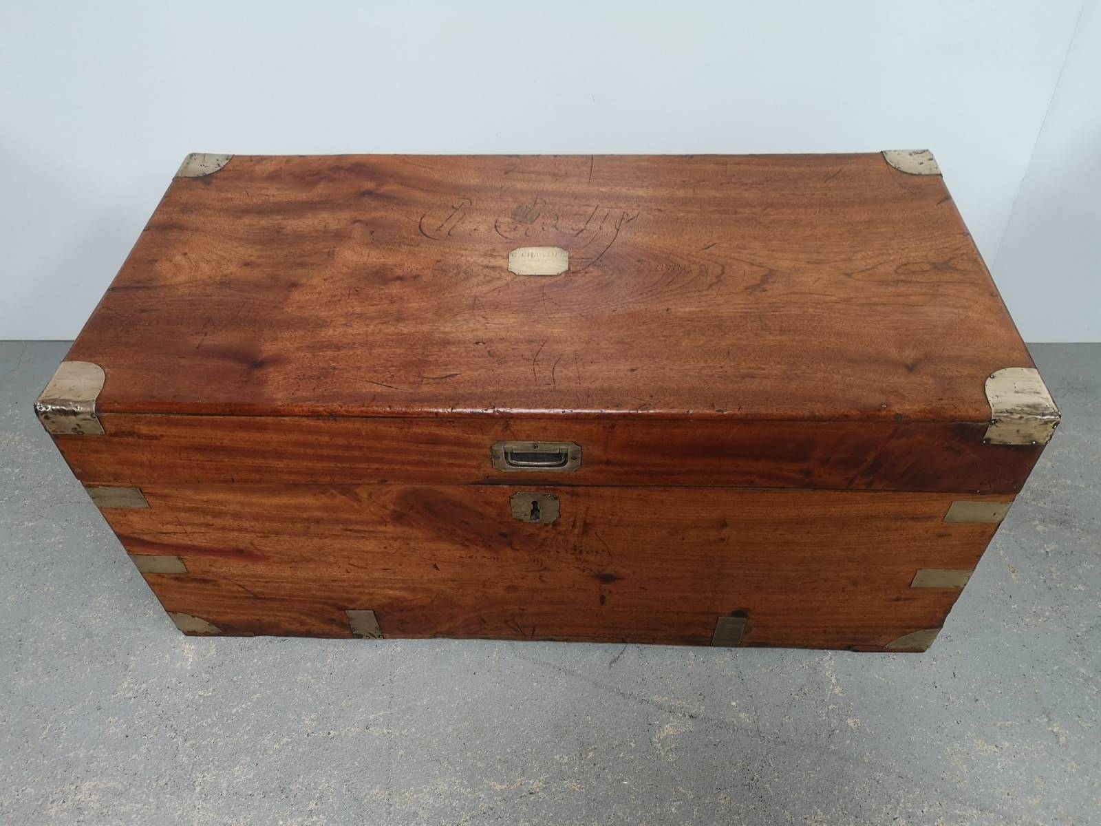 se faire livrer coffre marine haut de gamme à Brest