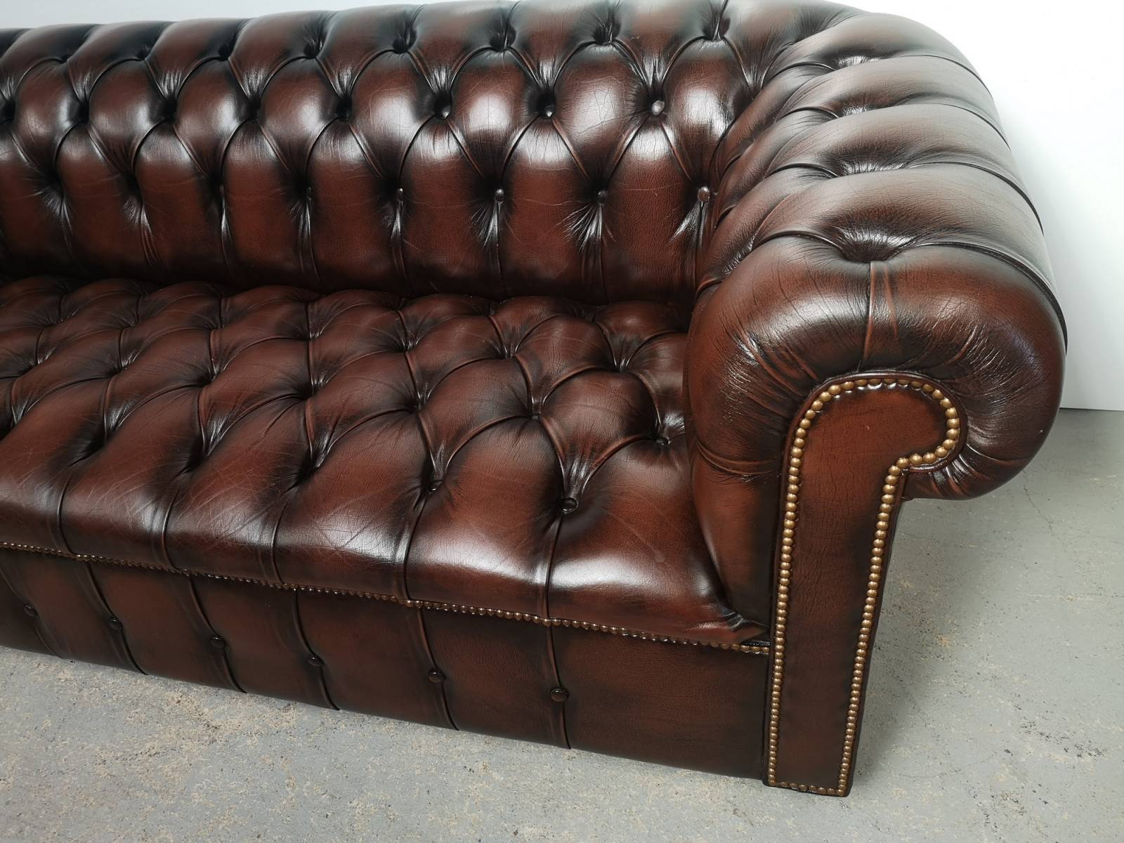 vends canapé chesterfield cuir marron seconde main proche Brest