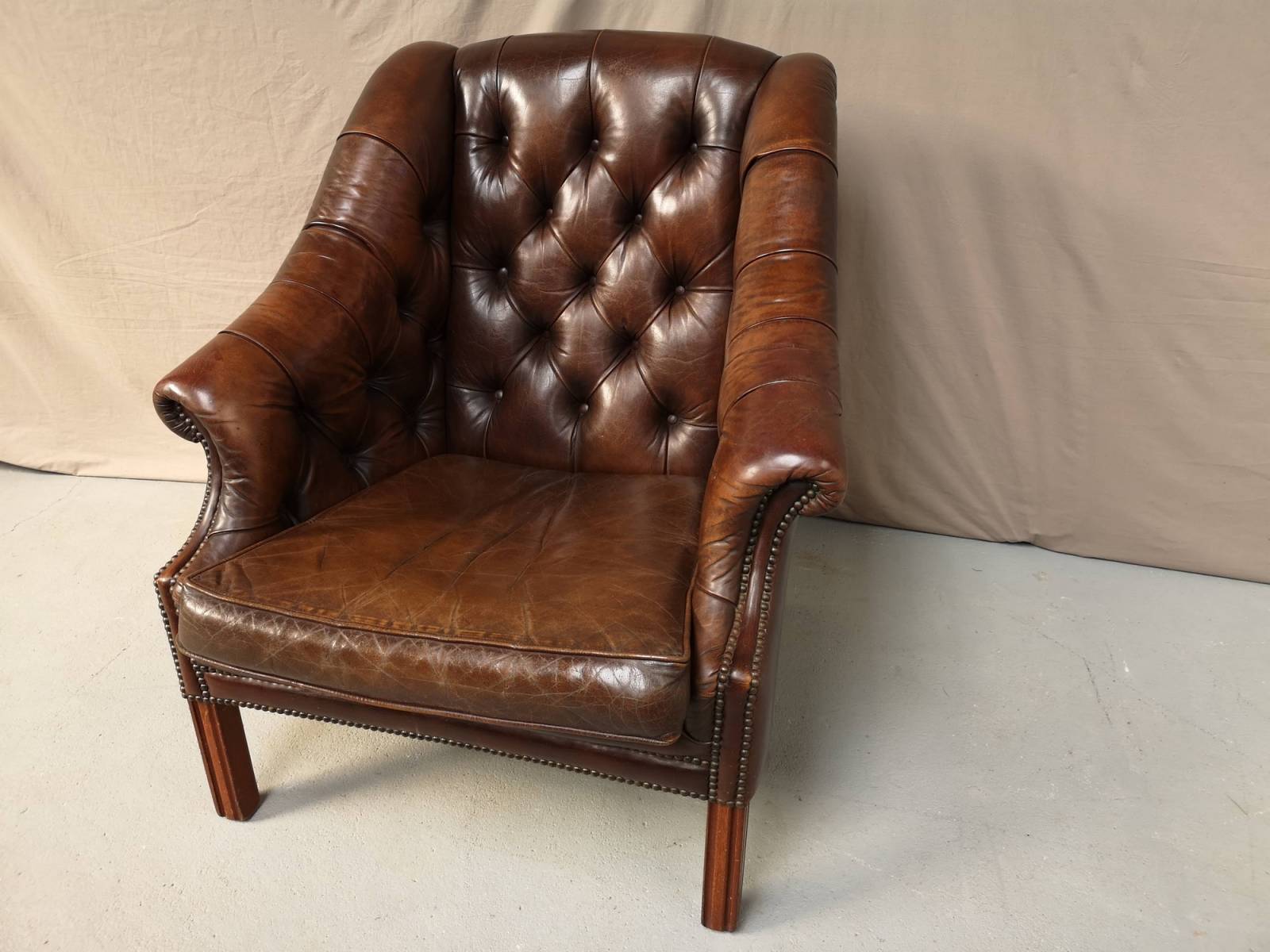 a acheter fauteuil chesterfield authentique près de Lyon