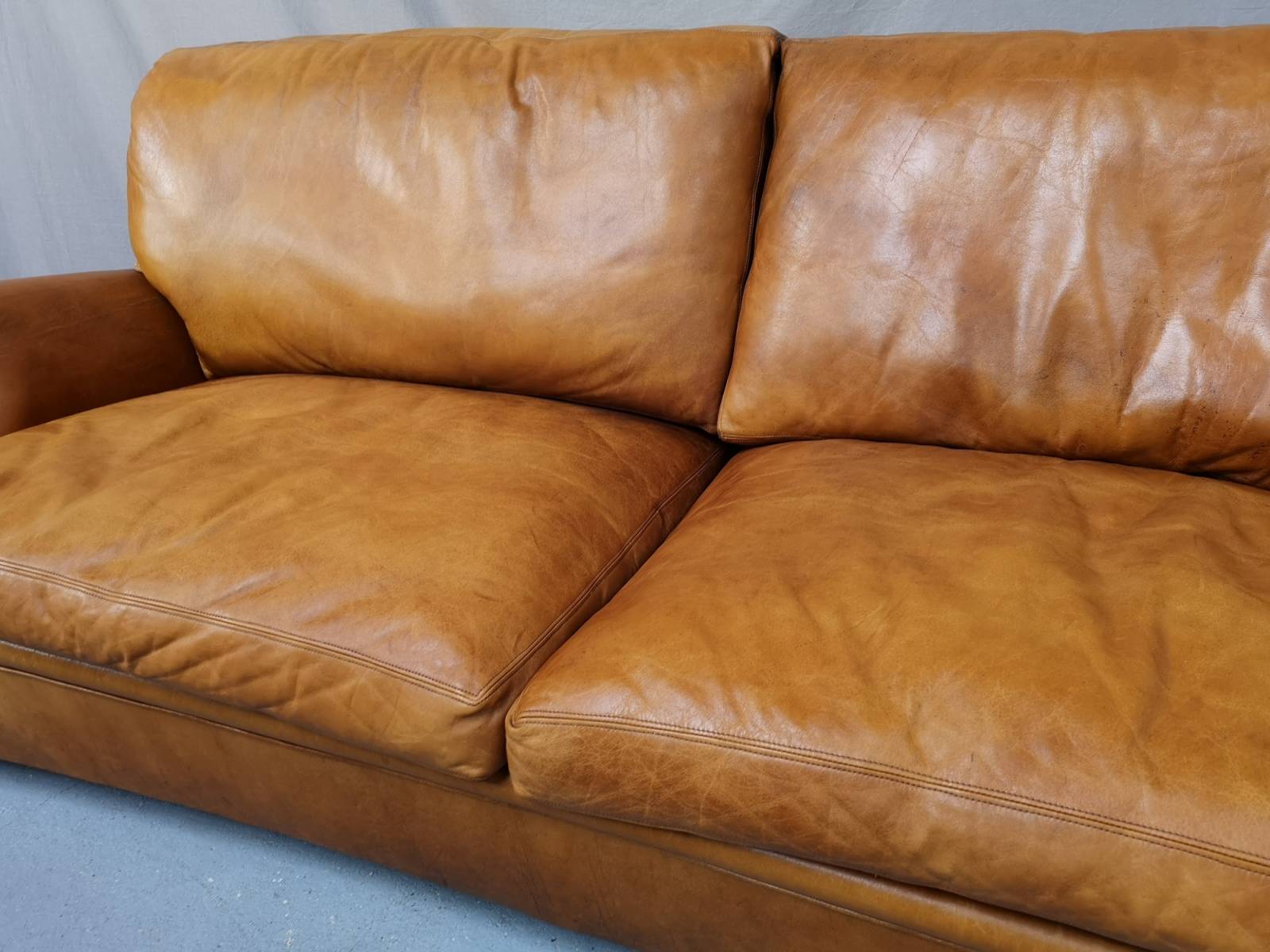 se faire livrer canapés vintage cuir marron proche Paris