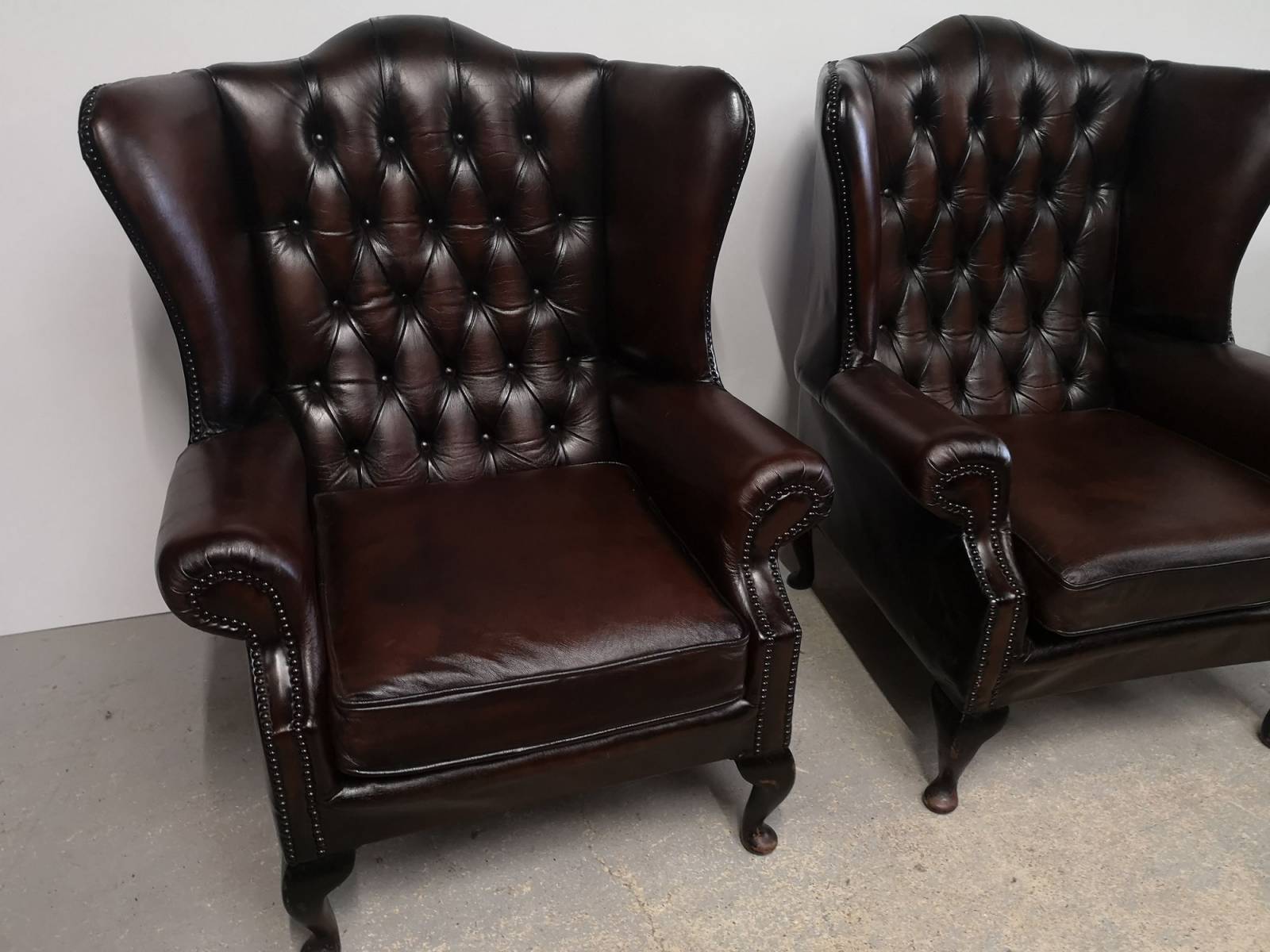 vente fauteuils chesterfield cuir marron originaux proche Marseille