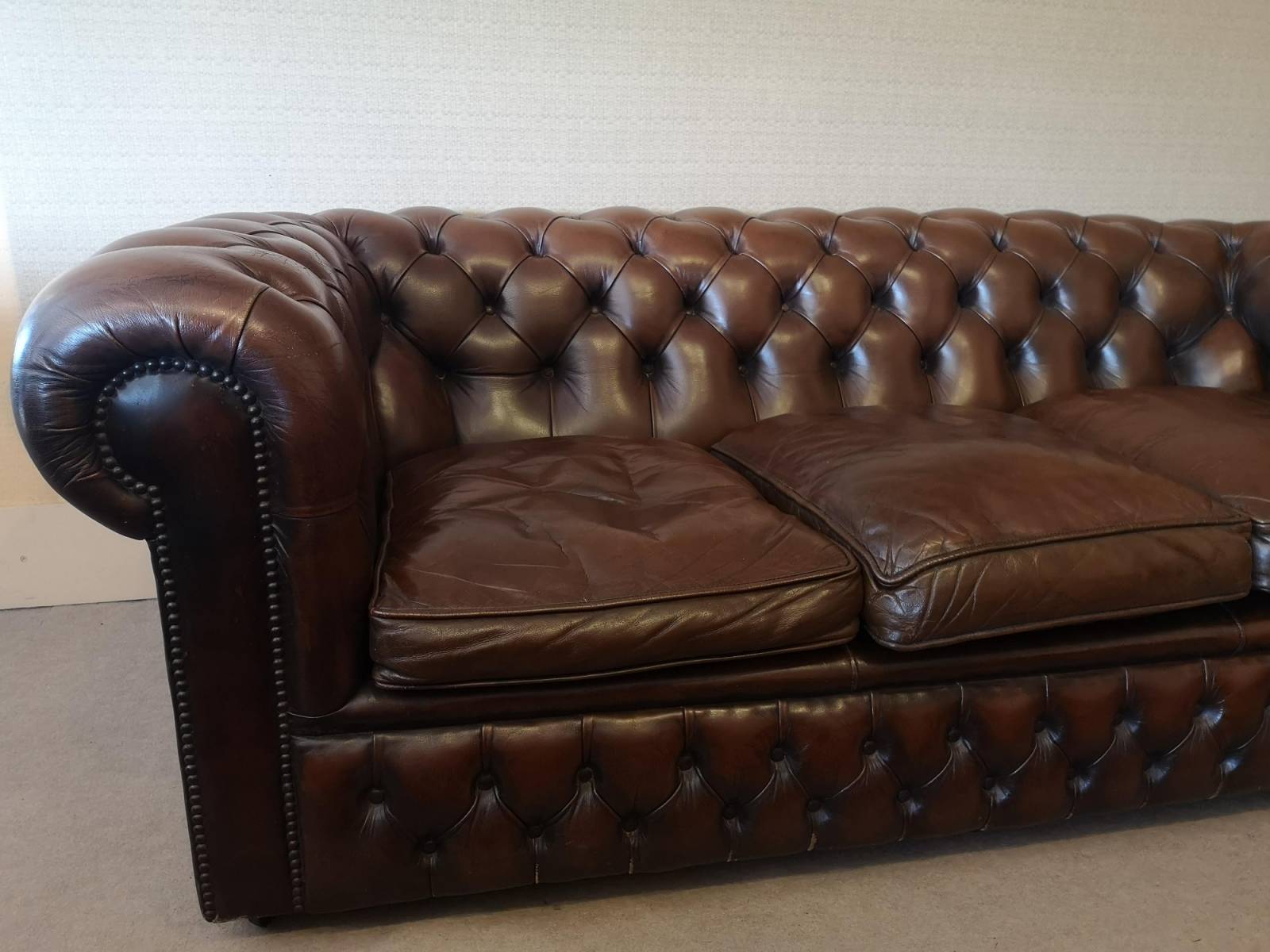 commander canapé chesterfield cuir marron trois places vintage proche Chartres