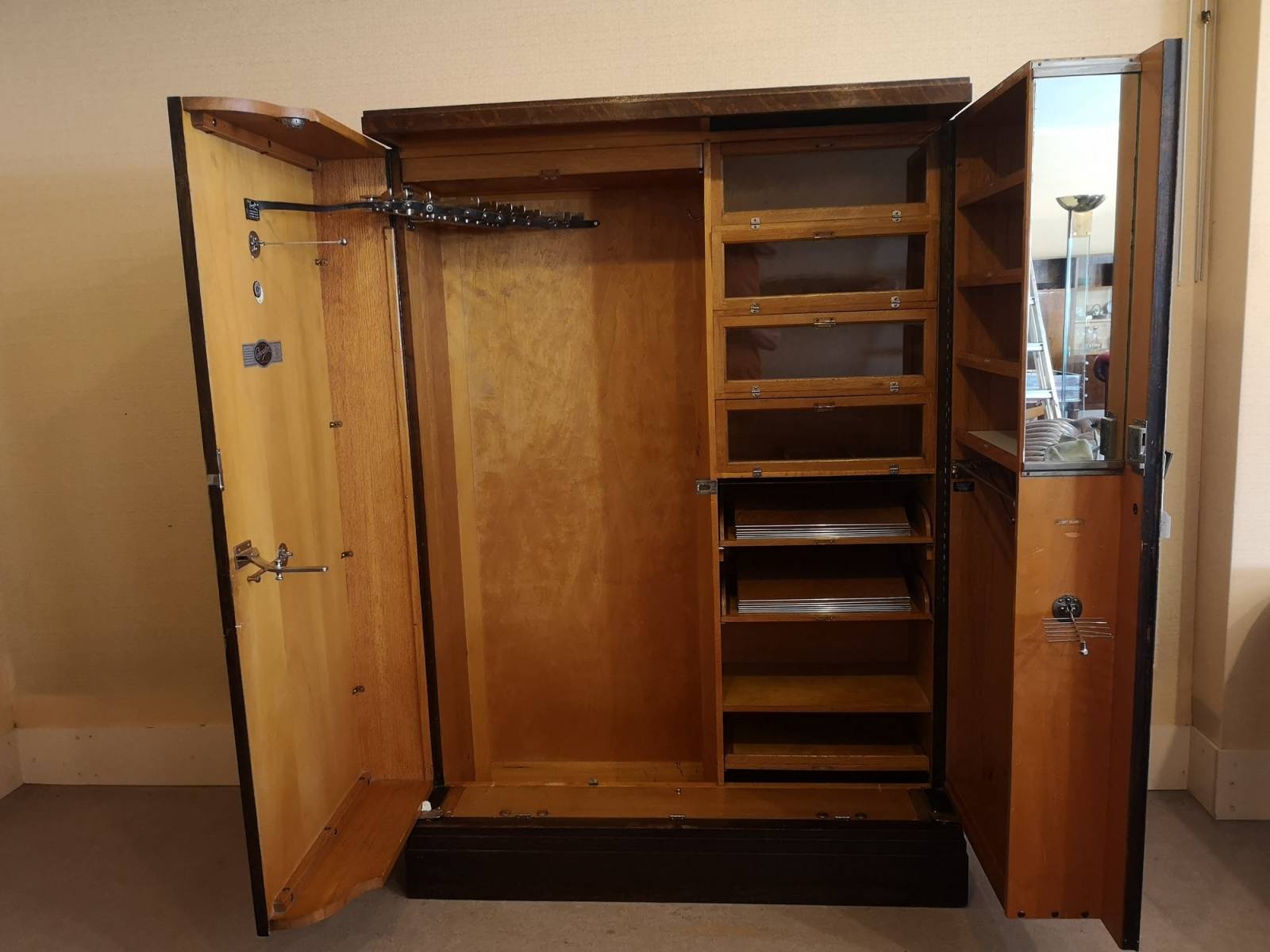 achat armoire vintage bois ancienne proche Lyon