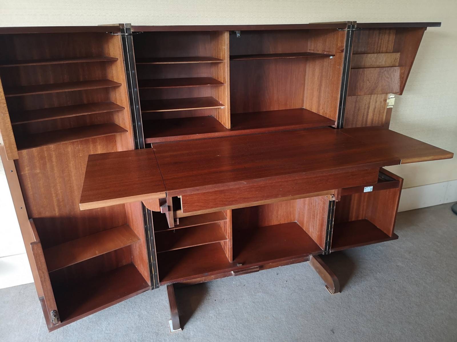 vends bureau box authentique design proche La Rochelle