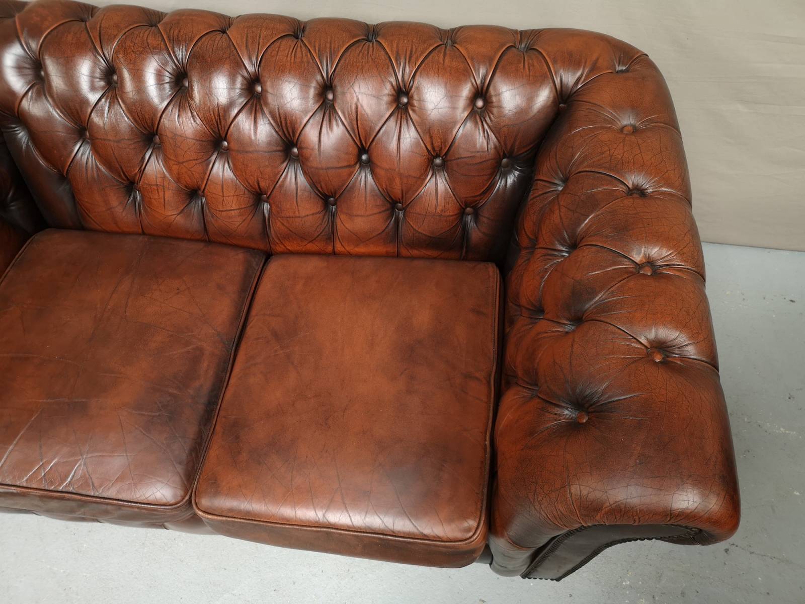 commander canapé chesterfield cuir marron deux places occasion style anglais proche Lyon
