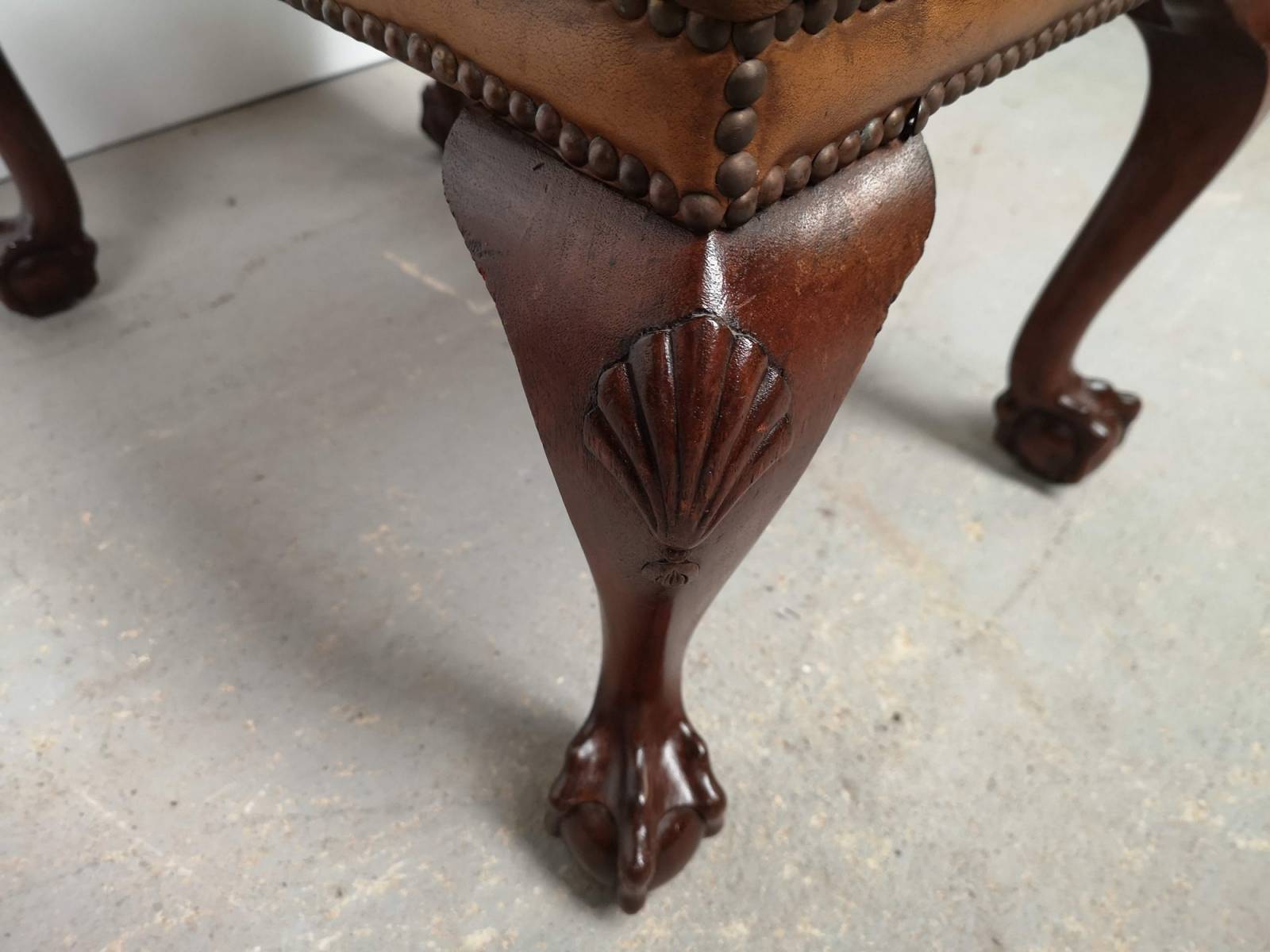 commander repose pieds chesterfield véritable chesterfield proche Nice