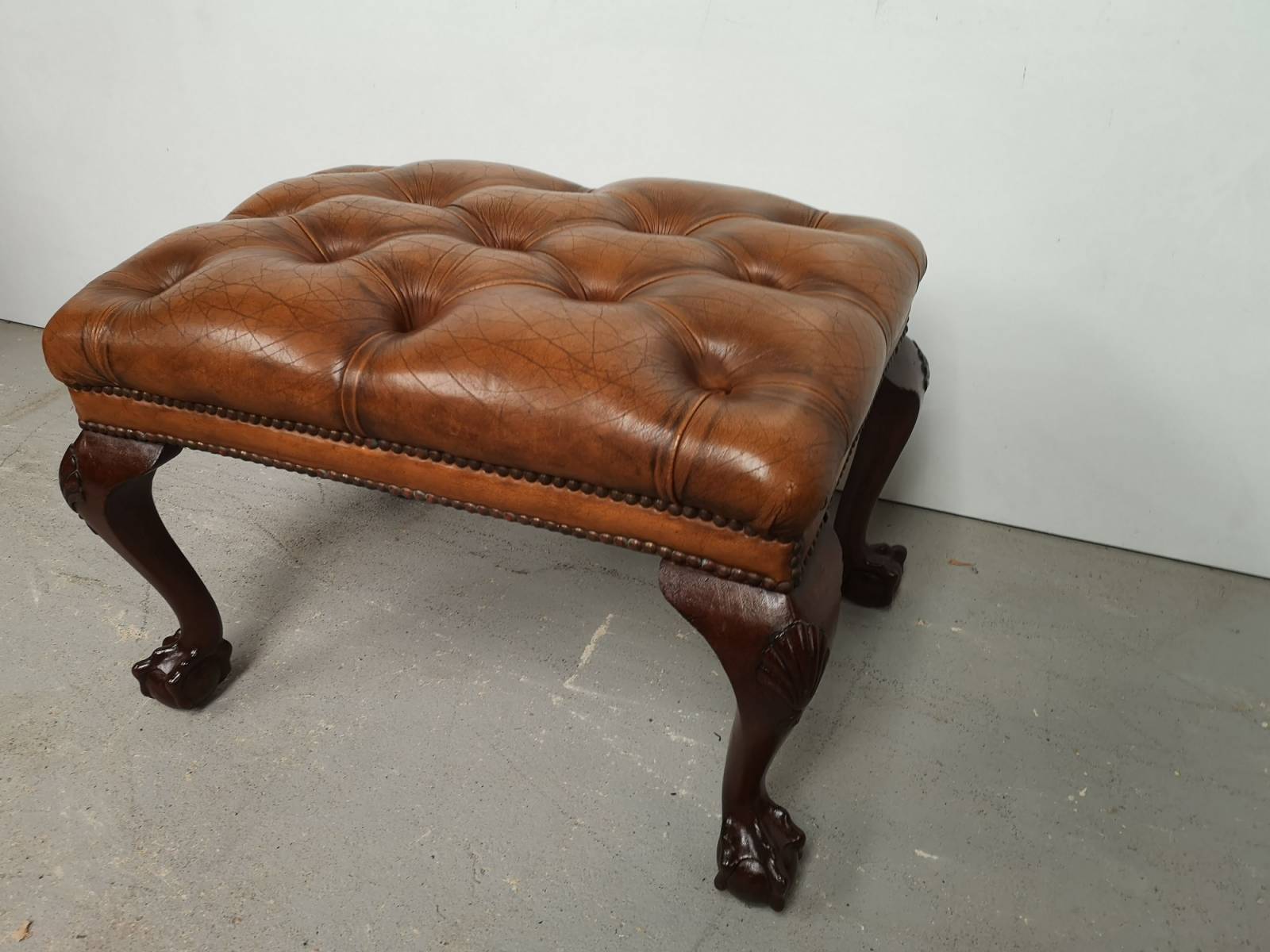 acheter en ligne repose pieds chesterfield proche Nice