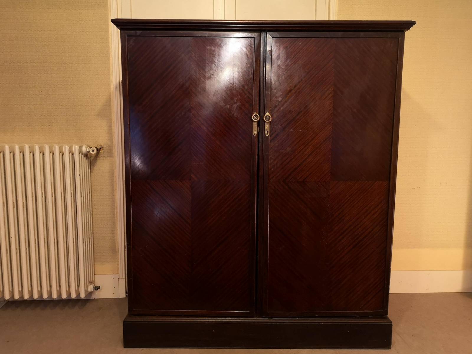 achat armoire Compactom véritable meuble ancien proche Paris