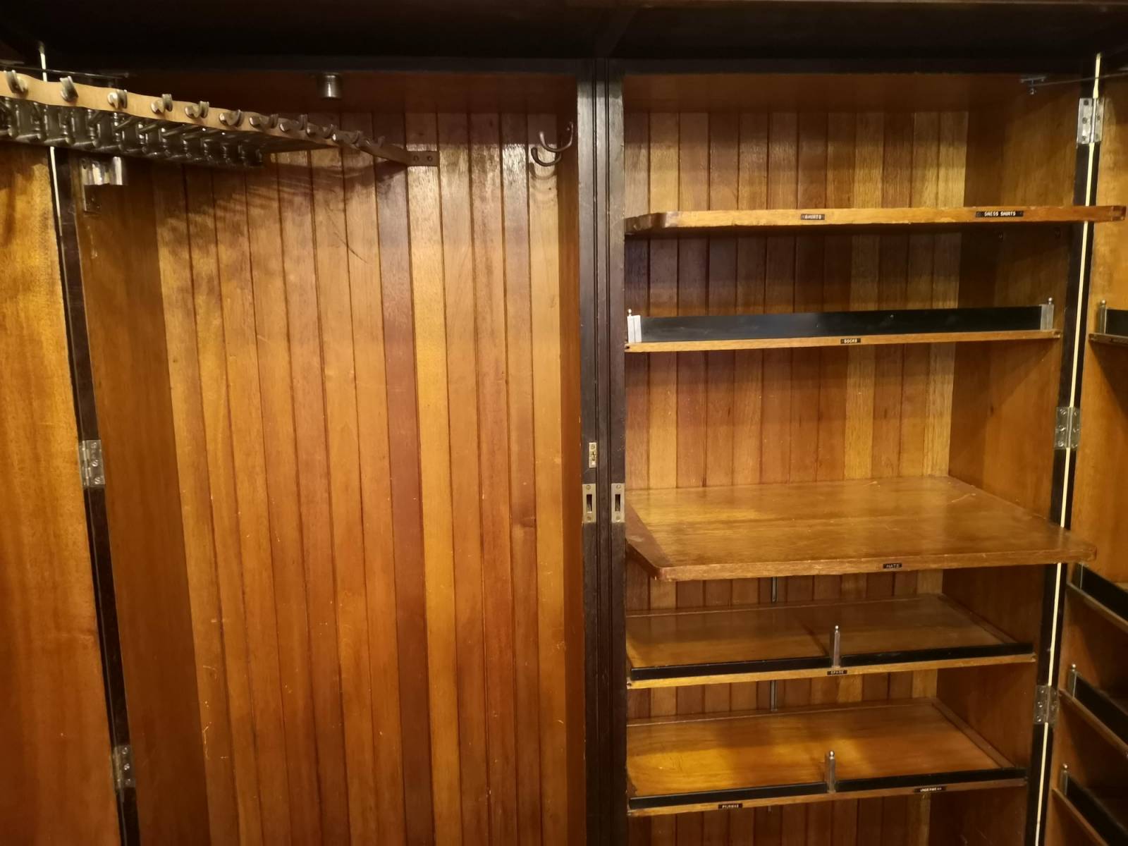 se faire livrer armoire Compactom deuxième main proche Paris