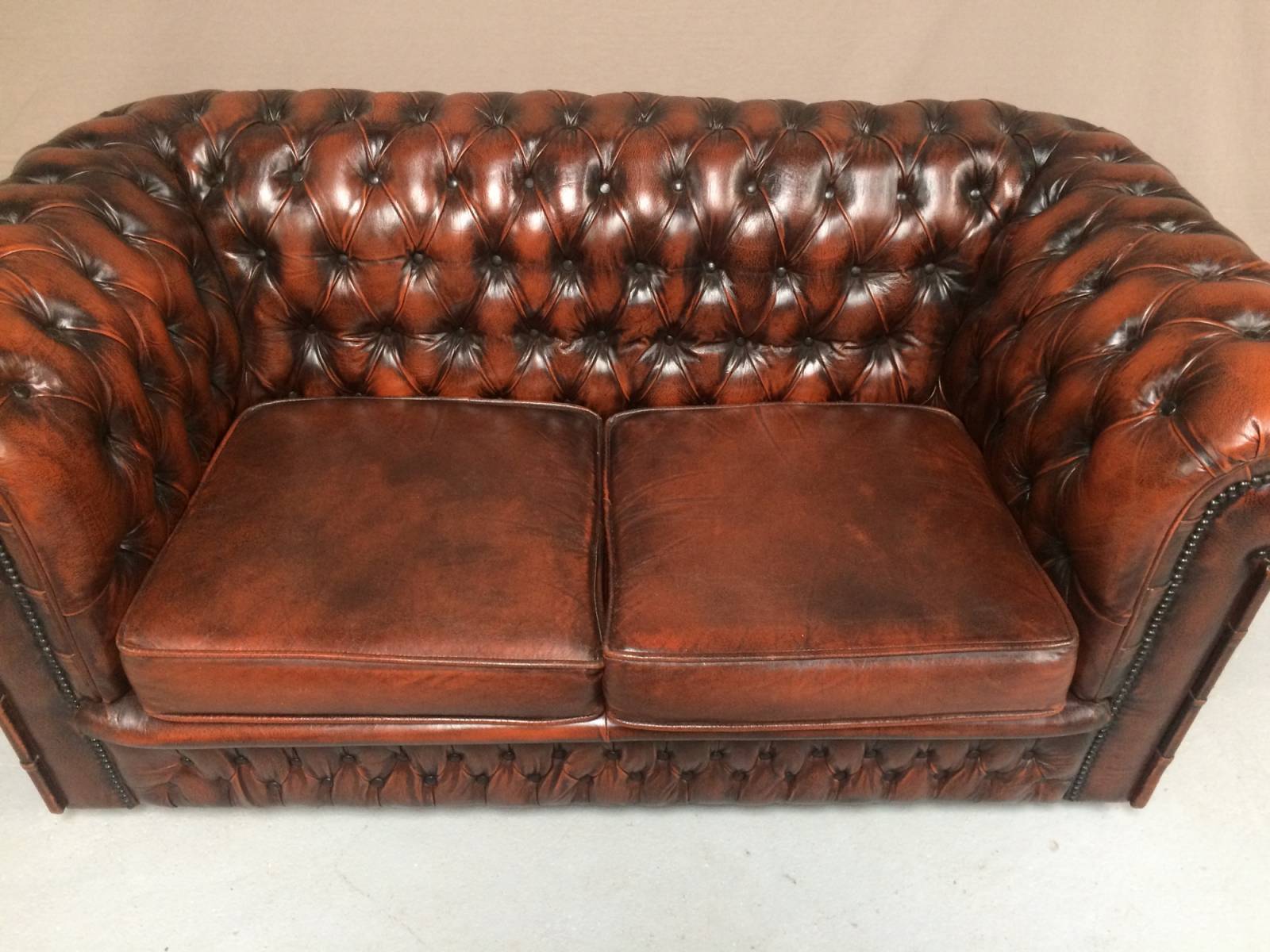 achat canape chesterfield cuir marron à Toulouse