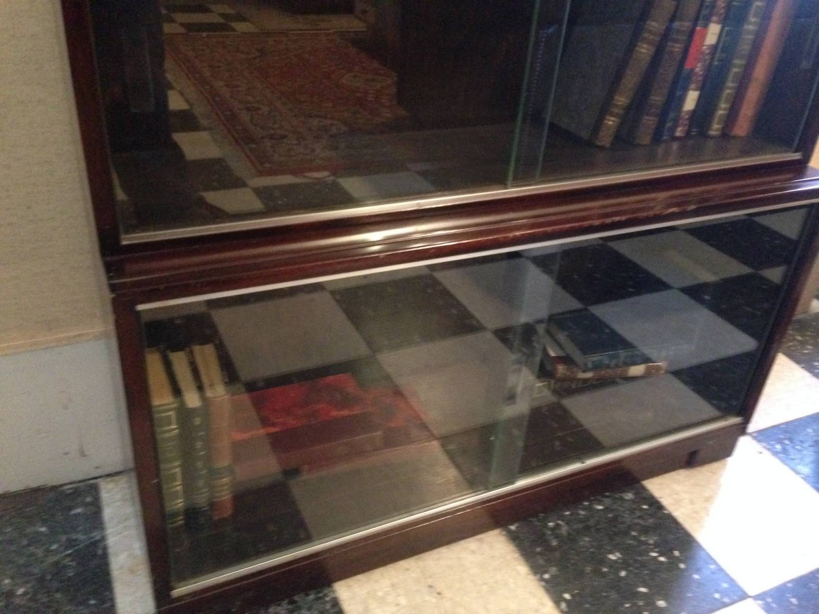 achat vitrines occasion en acajou style design  près de Lille