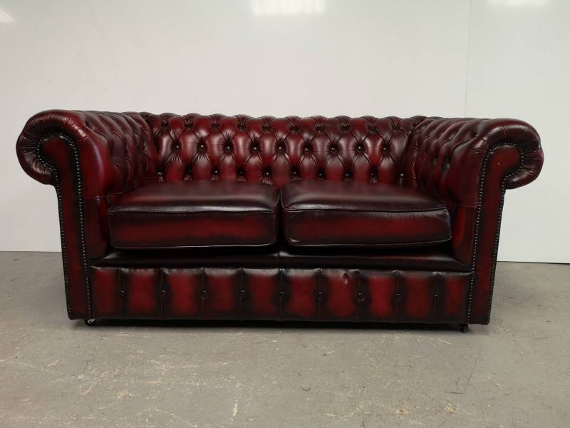 acheter canapé chesterfield cuir bordeaux deux places vintage original à Lyon