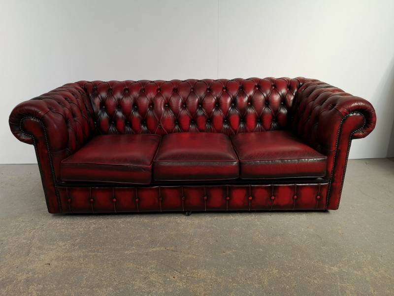 acheter canapé chesterfield cuir rouge trois places style déco loft à Marseille