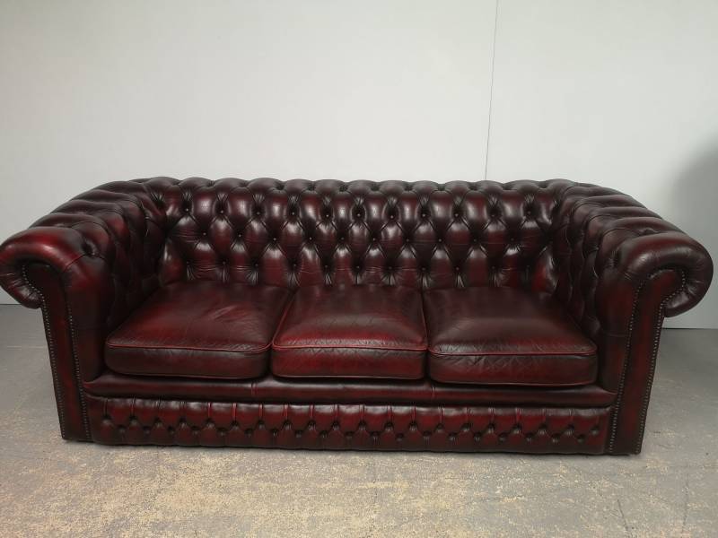 commander canapé chesterfield cuir bordeaux trois places vintage proche Orléans