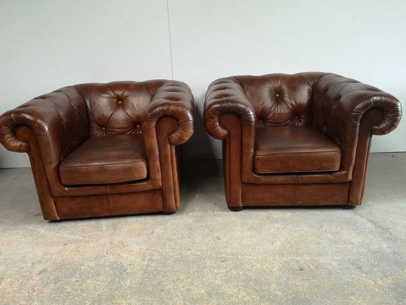 Acheter fauteuils chesterfield cuir marron import direct Angleterre proche Paris