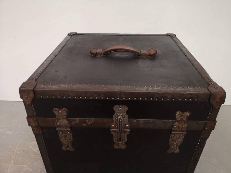 acheter malle à chapeaux vintage proche Lyon