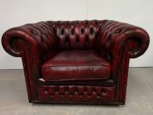 acheter fauteuil chesterfield cuir bordeaux style vintage anglais à Lyon