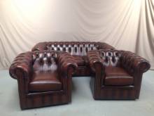 acheter salon chesterfield cuir vieilli style vintage à Paris