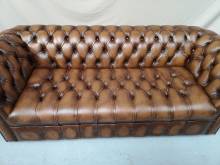 trouver canapé chesterfield cuir marron trois places vintage style anglais à Paris
