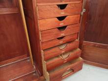 vente armoire anglaise ancienne acajou style vinatge à Paris