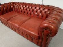 vends canapé chesterfield cuir trois places véritable style déco loft proche Reims