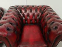 trouver fauteuils chesterfield cuir rouge vieilli style vintageproche Paris