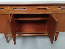 se faire livrer enfilade tek ancienne style rétro à Paris