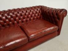 acheter en ligne canapés chesterfield cuir bordeaux style déco loft à Bordeaux