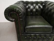 vends fauteuil chesterfield cuir vert style anglais à Paris