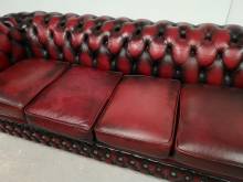 vente canapé chesterfield cuir bordeaux quatre places à Paris