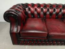 vends canapé chesterfield cuir quatre places original à Paris