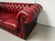 achat canapé chesterfield cuir rouge trois places cuir vieilli à Nancy
