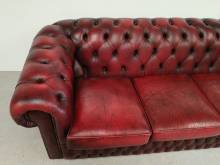 commander en ligne canapé chesterfield cuir bordeaux trois places style déco loft à Marseille