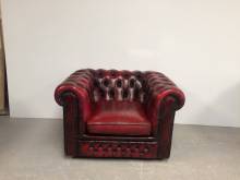acheter fauteuil chesterfield cuir rouge vintage style anglais à Orléans