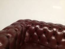 commander canapé chesterfield cuir bordeaux trois places style déco industrielle proche Lyon