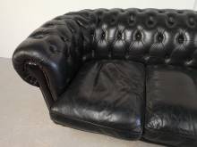 vente canapé chesterfield cuir noir deux places authentique chesterfield proche Paris