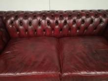 achat canapé chesterfield cuir bordeaux trois places style déco industrielle à Lille