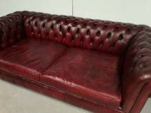 vends canapé chesterfield cuir bordeaux trois places deuxième main proche Lille